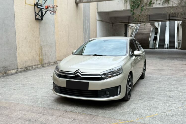 Used Citroen C4 Sega 2016 1.6L Automatic Luxury Model Exterior 4