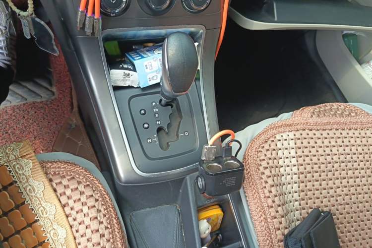 Used Citroen C4 Sega 2016 1.6L Automatic Comfort Model Gear Lever