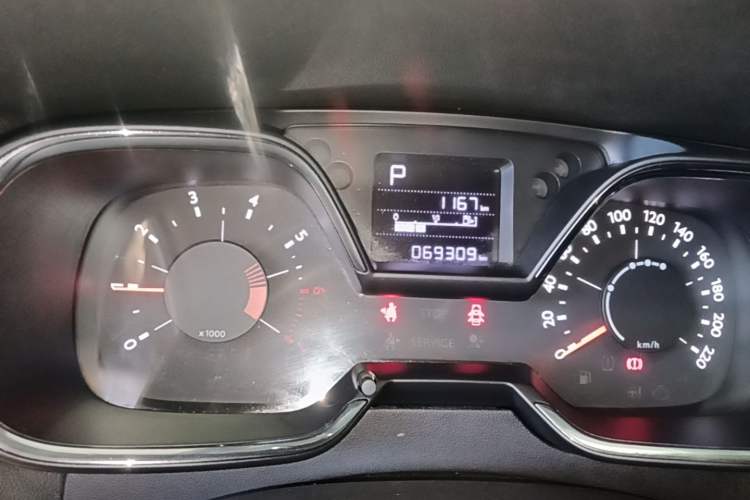 Used Citroen C4 Sega 2016 1.6L Automatic Luxury Model Instrument Cluster