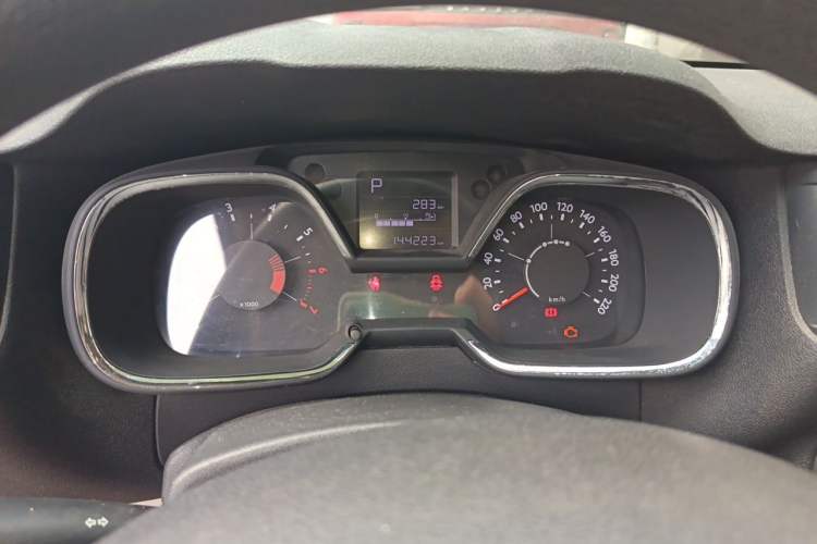 Used Citroen C4 Sega 2016 1.6L Automatic Comfort Model Instrument Cluster