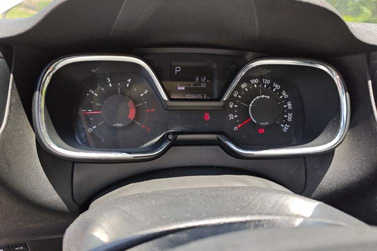 Used Citroen C4 Sega 2016 1.6L Automatic Comfort Model Instrument Cluster