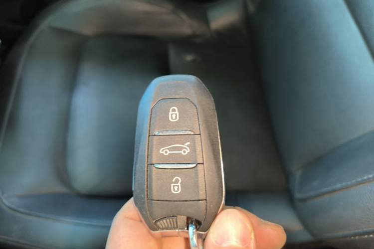 Used Citroen C4 Sega 2016 1.2THP Automatic Flagship Model Interior 1