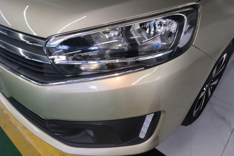 Used Citroen C4 Sega 2016 1.6L Automatic Luxury Model Left Front Headlight