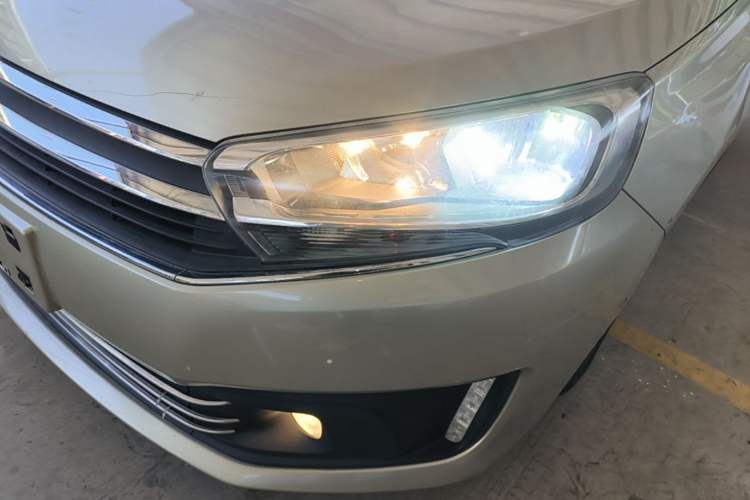 Used Citroen C4 Sega 2016 1.2THP Automatic Flagship Model Left Front Headlight