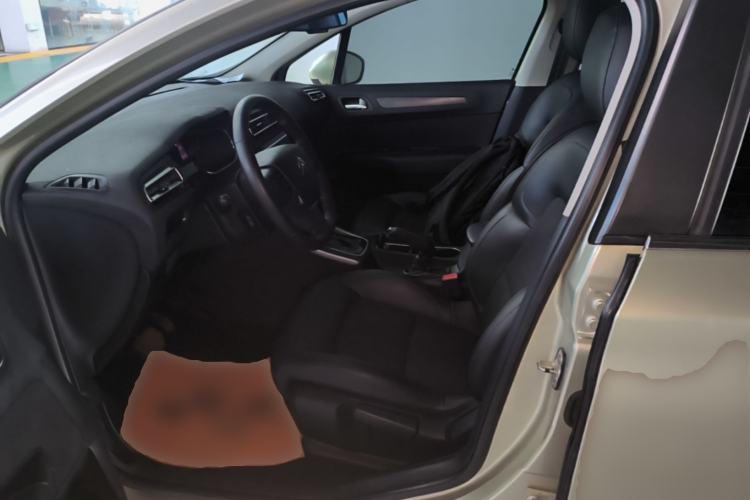 Used Citroen C4 Sega 2016 1.6L Automatic Luxury Model Left Front Seat