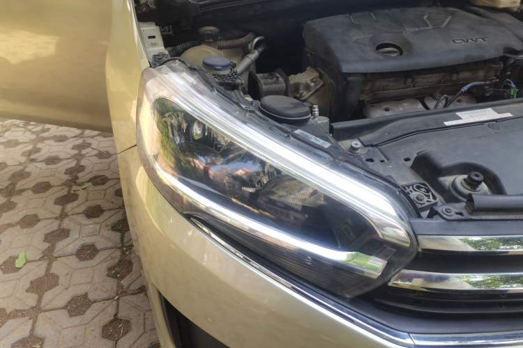 Used Citroen C4 Sega 2016 1.6L Manual Comfort Model Right Front Headlight