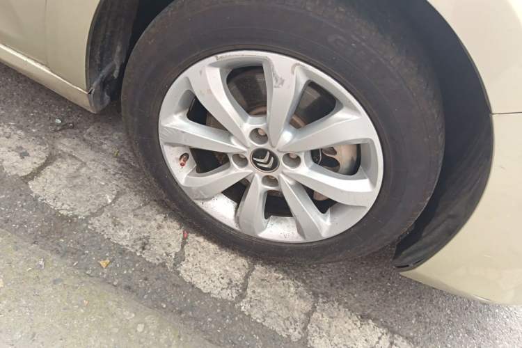 Used Citroen C4 Sega 2016 1.6L Automatic Comfort Model Right Front Wheel Hub