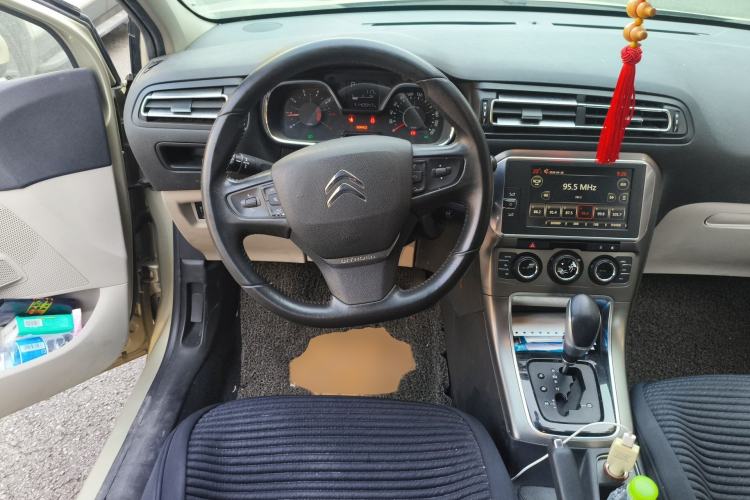 Used Citroen C4 Sega 2016 1.6L Automatic Luxury Model Steering Wheel