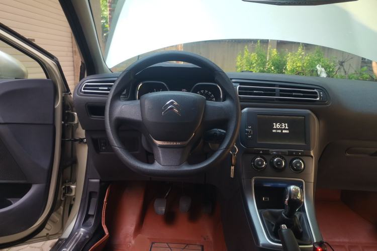 Used Citroen C4 Sega 2016 1.6L Manual Comfort Model Steering Wheel
