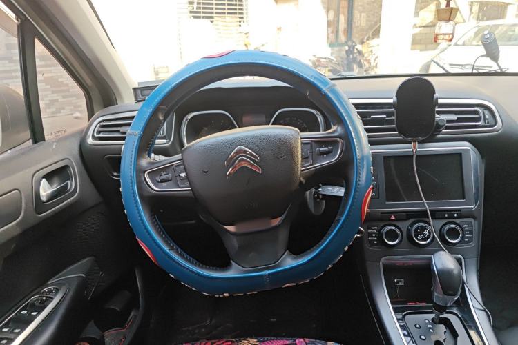 Used Citroen C4 Sega 2016 1.6L Automatic Luxury Model Steering Wheel