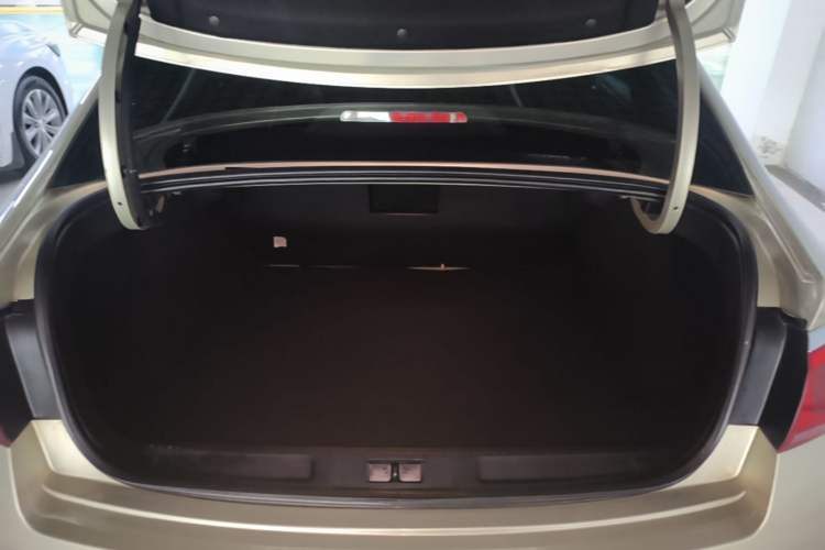 Used Citroen C4 Sega 2016 1.6L Automatic Luxury Model Trunk