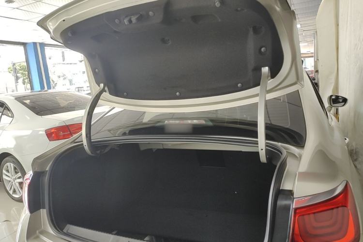 Used Citroen C4 Sega 2016 1.6L Automatic Luxury Model Trunk