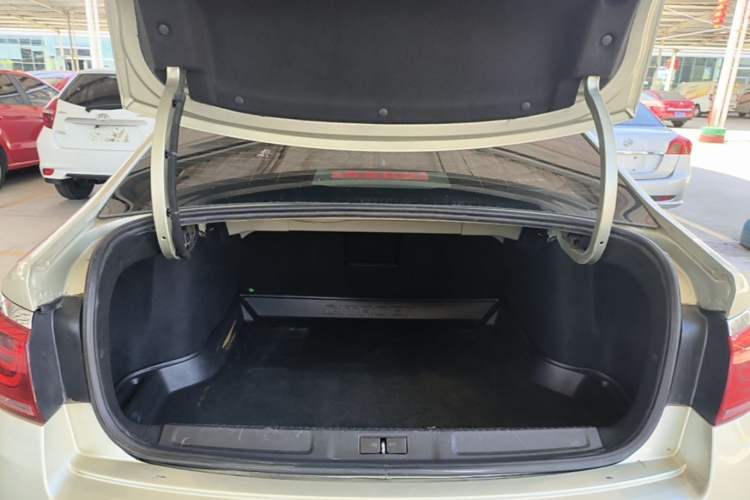 Used Citroen C4 Sega 2016 1.2THP Automatic Flagship Model Trunk