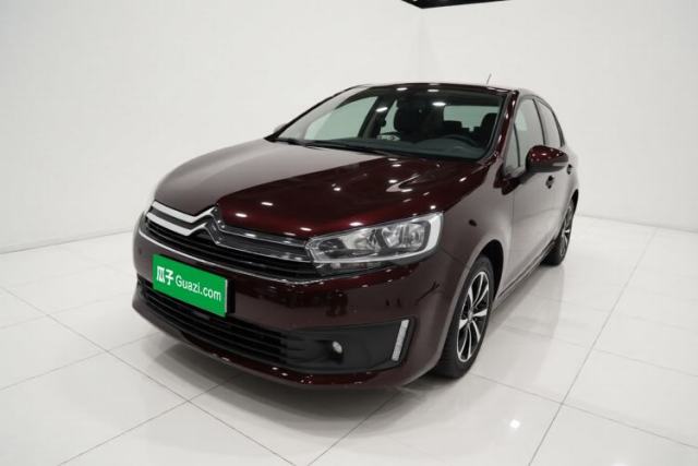 Ojetý Citroen C4 Sega 2016 1.6L Automatic Luxury Model