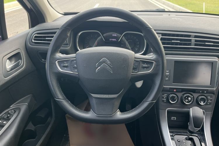 Used Citroen C4 Sega 2016 1.6L Automatic Luxury Model Steering Wheel