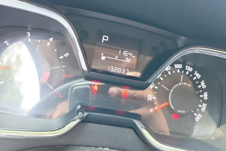 Used Citroen C4 Sega 2016 1.6L Automatic Comfort Model Odometer Close Up