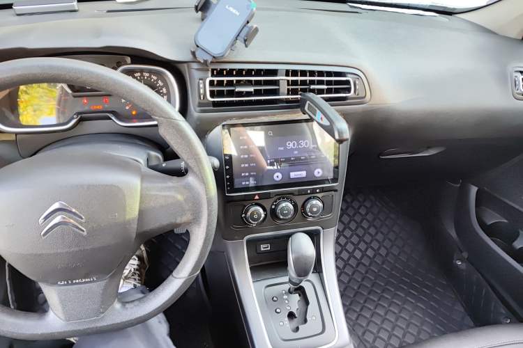 Used Citroen C4 Sega 2016 1.6L Automatic Comfort Model Audio And AC Panel