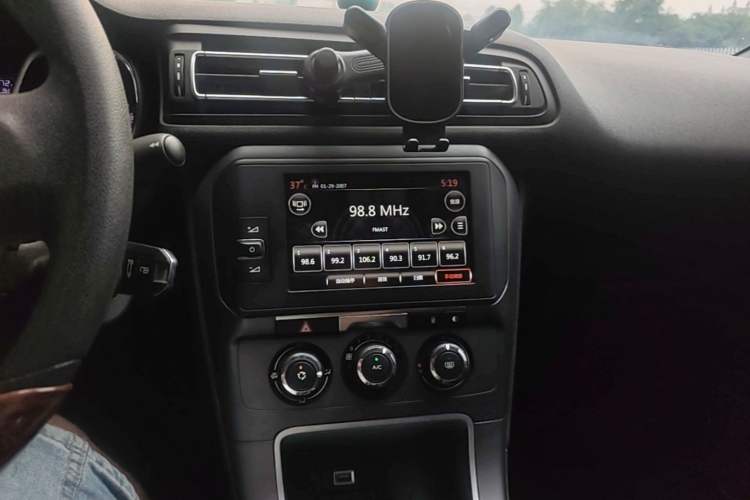 Used Citroen C4 Sega 2016 1.6L Manual Comfort Model Audio And AC Panel