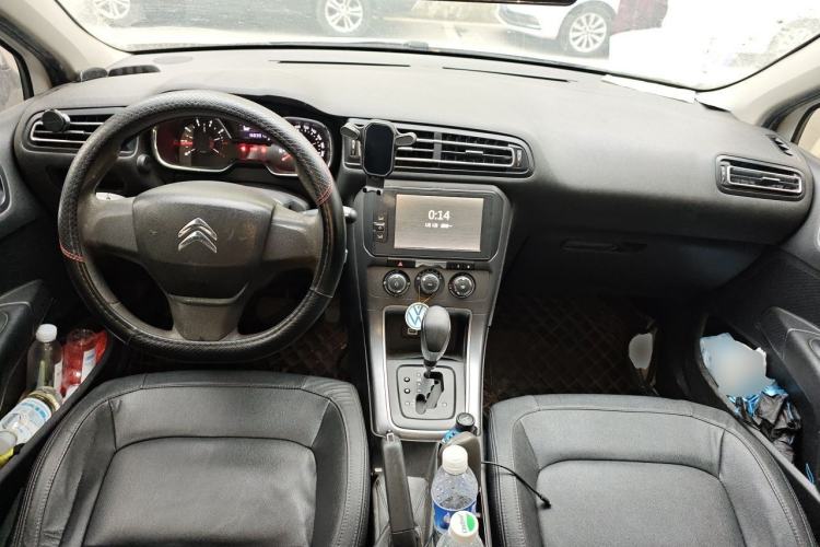 Used Citroen C4 Sega 2016 1.6L Automatic Comfort Model Center Console
