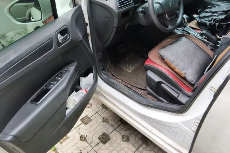 Used Citroen C4 Sega 2016 1.6L Automatic Comfort Model Driver Seat