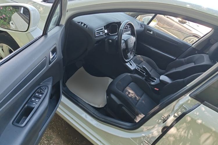 Used Citroen C4 Sega 2016 1.6L Automatic Comfort Model Driver Seat