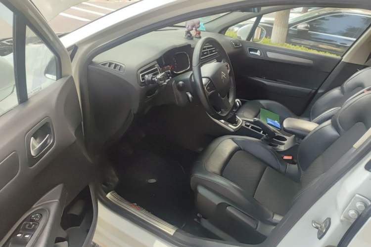 Used Citroen C4 Sega 2016 1.6L Manual Comfort Model Driver Seat