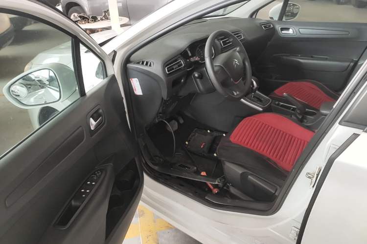 Used Citroen C4 Sega 2016 1.6L Automatic Comfort Model Driver Seat