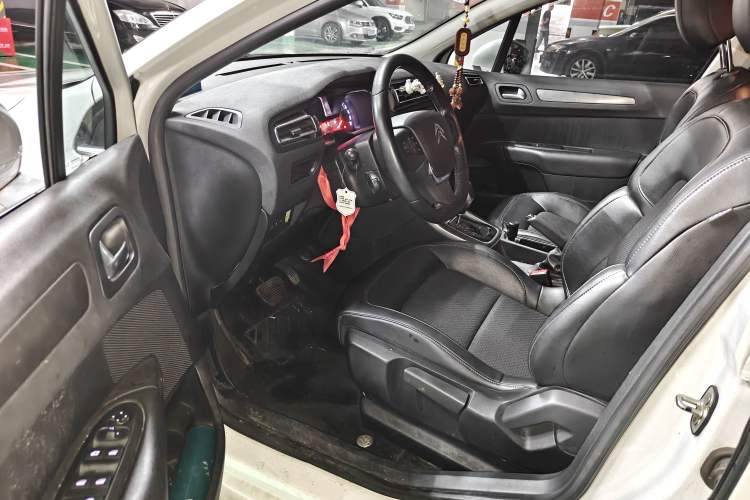 Used Citroen C4 Sega 2016 1.6L Automatic Luxury Model Driver Seat