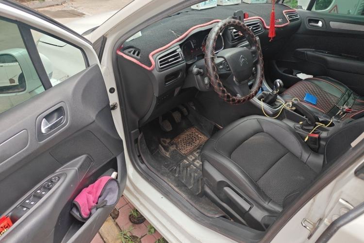 Used Citroen C4 Sega 2016 1.6L Manual Luxury Model Driver Seat