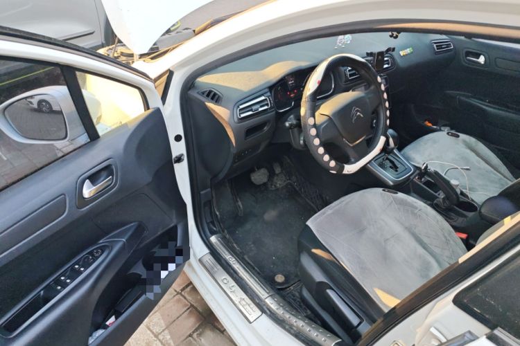 Used Citroen C4 Sega 2016 1.6L Automatic Comfort Model Driver Seat