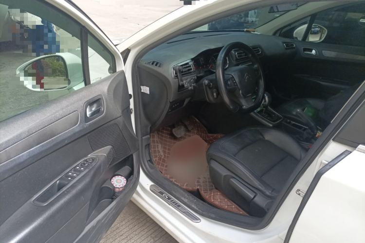 Used Citroen C4 Sega 2016 1.6L Automatic Luxury Model Driver Seat