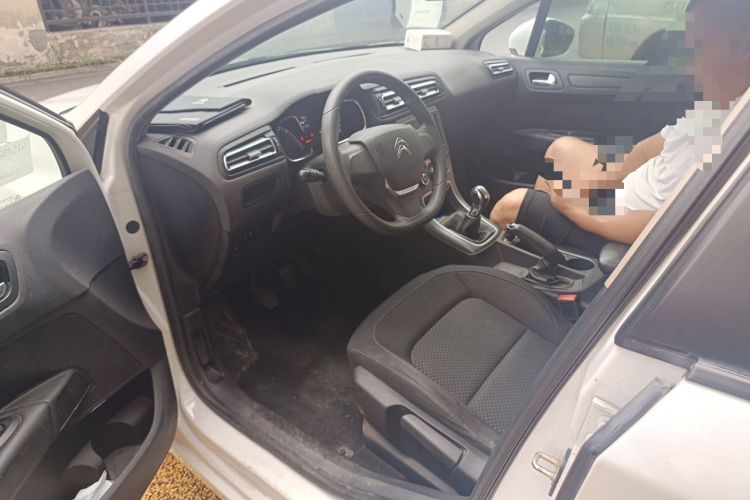 Used Citroen C4 Sega 2016 1.6L Manual Comfort Model Driver Seat