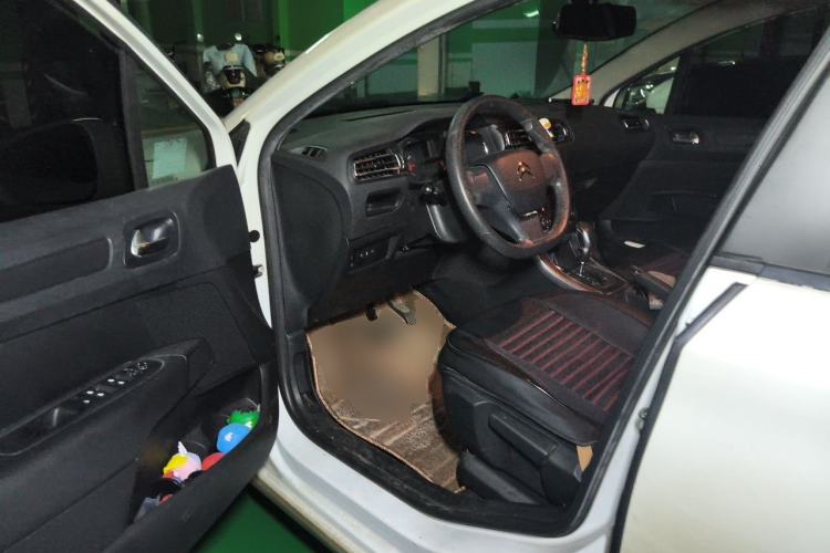 Used Citroen C4 Sega 2016 1.6L Automatic Comfort Model Driver Seat