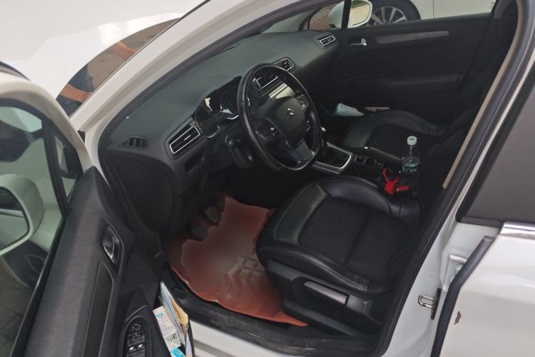 Used Citroen C4 Sega 2016 1.6L Manual Luxury Model Driver Seat