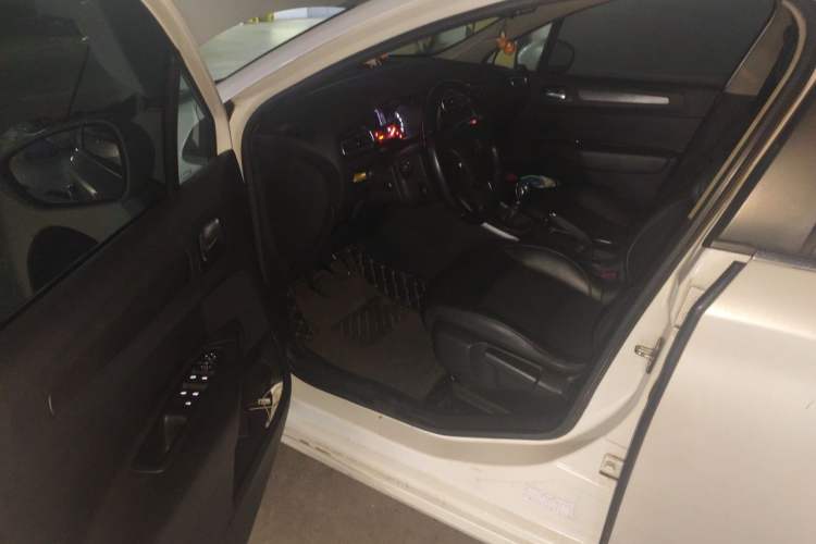 Used Citroen C4 Sega 2016 1.6L Manual Luxury Model Driver Seat