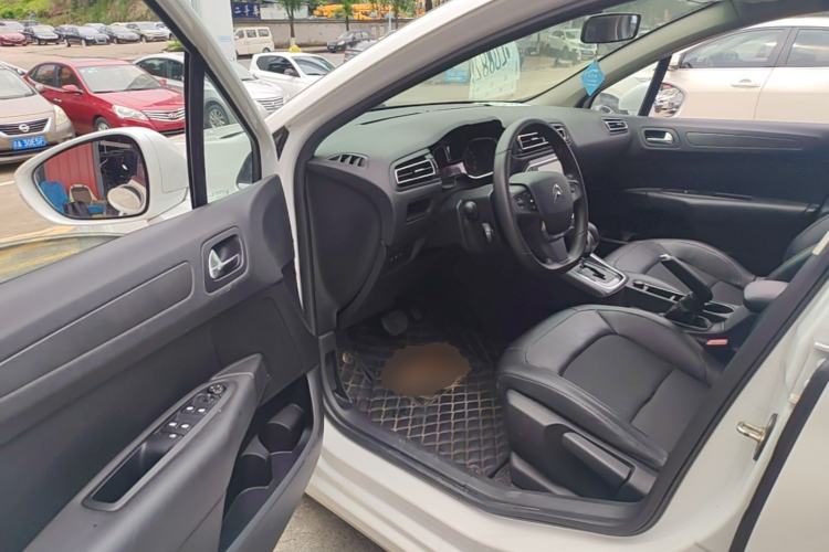 Used Citroen C4 Sega 2016 1.6L Automatic Luxury Model Driver Seat