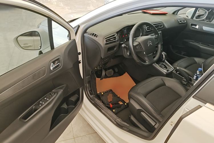 Used Citroen C4 Sega 2016 1.6L Automatic Luxury Model Driver Seat