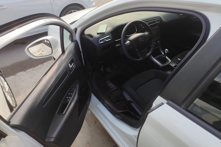 Used Citroen C4 Sega 2016 1.6L Manual Comfort Model Driver Seat