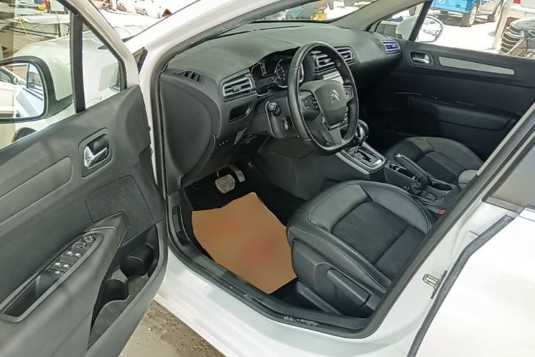 Used Citroen C4 Sega 2016 1.6L Automatic Luxury Model Driver Seat