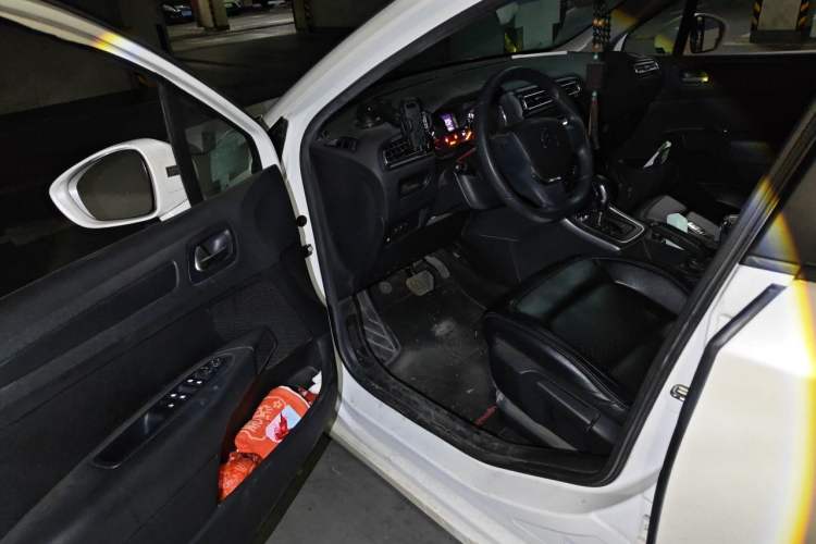 Used Citroen C4 Sega 2016 1.6L Automatic Comfort Model Driver Seat
