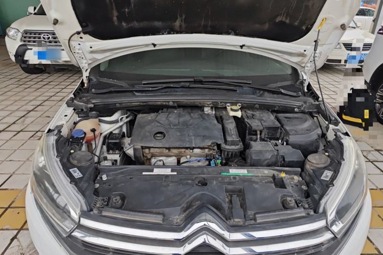 Used Citroen C4 Sega 2016 1.6L Manual Luxury Model Engine Bay