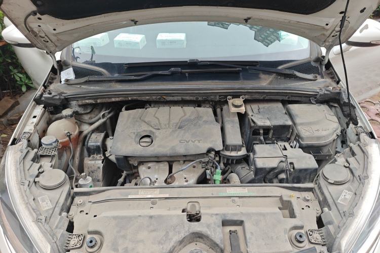 Used Citroen C4 Sega 2016 1.6L Manual Luxury Model Engine Bay