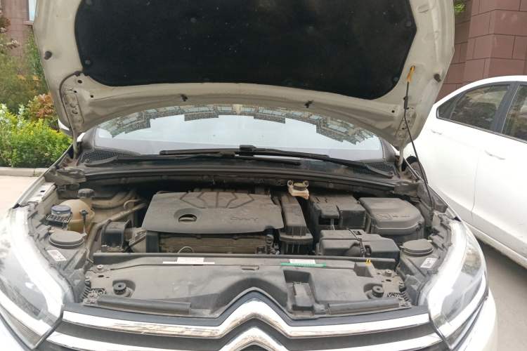 Used Citroen C4 Sega 2016 1.6L Manual Comfort Model Engine Bay