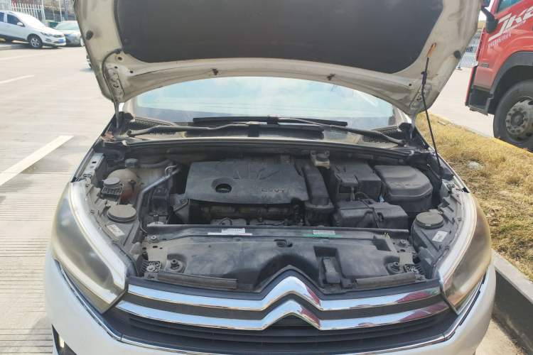Used Citroen C4 Sega 2016 1.6L Manual Luxury Model Engine Bay