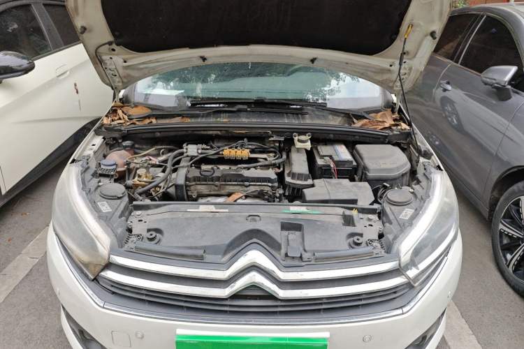 Used Citroen C4 Sega 2016 1.6L Automatic Comfort Model Engine Bay