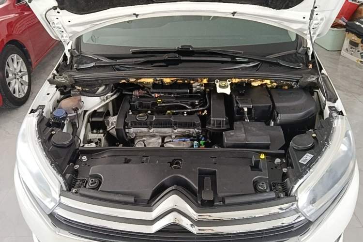 Used Citroen C4 Sega 2016 1.6L Automatic Luxury Model Engine Bay