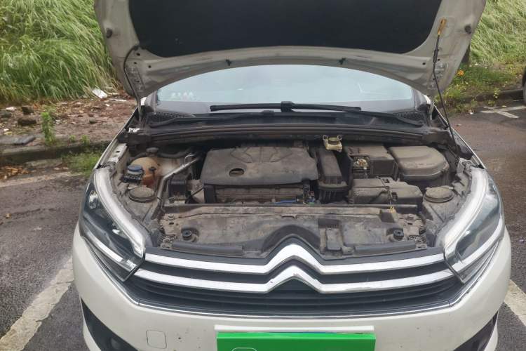 Used Citroen C4 Sega 2016 1.6L Manual Comfort Model Engine Bay