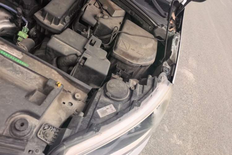 Used Citroen C4 Sega 2016 1.6L Manual Comfort Model Engine Bay Left