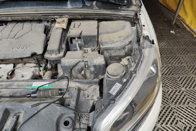 Used Citroen C4 Sega 2016 1.6L Manual Comfort Model Engine Bay Left