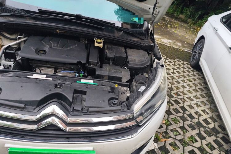 Used Citroen C4 Sega 2016 1.6L Automatic Luxury Model Engine Bay Left